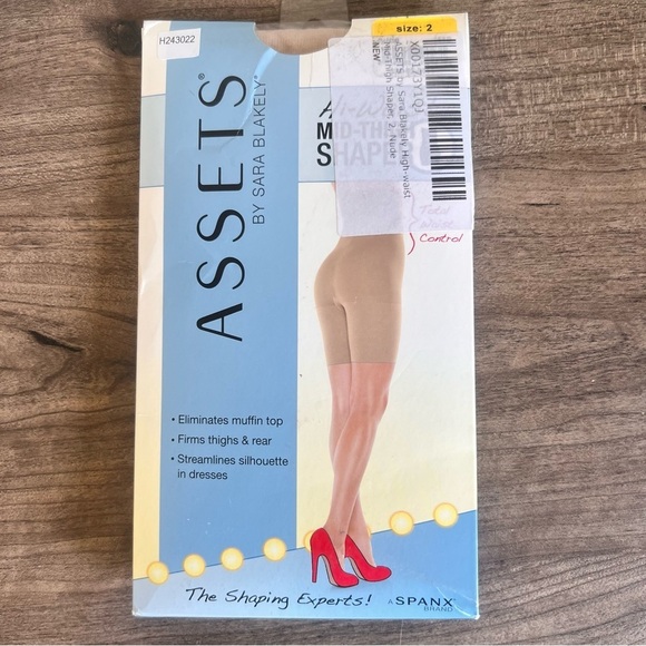 ASSETS a SPANX Brand Hi Waist Mid Thigh Shaper Size 2 SKU#H243022 - Picture 1 of 7
